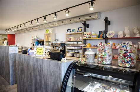 Laval | Céramic Café Céramic Café