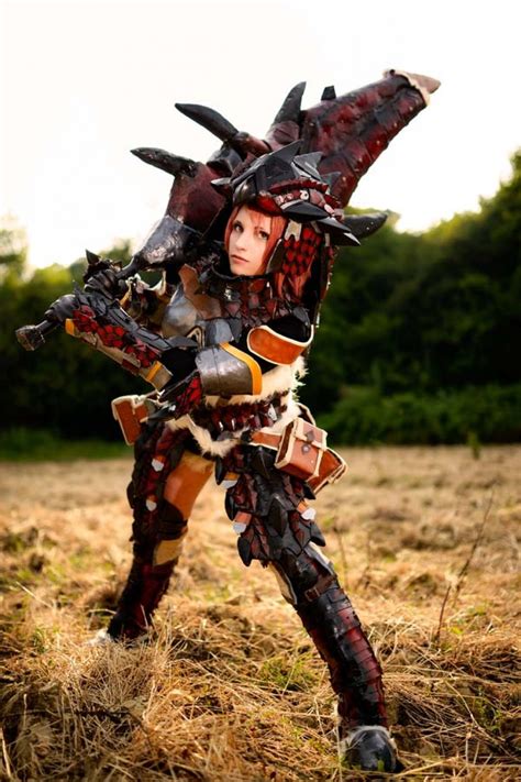 Cosplay Wednesday - Monster Hunter's Rathalos Armor