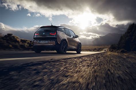 BMW i3 Gets Longer Range with New 120 Ah Battery, Sport Package - autoevolution