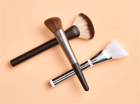 A Guide to Every Face Makeup Brush | Makeup.com