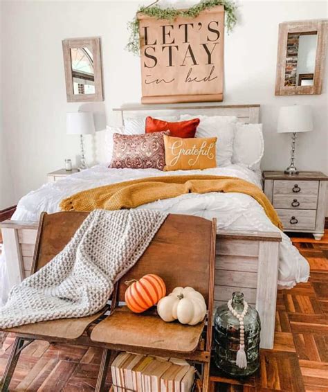 19 Amazing Bedroom Ideas With Cozy Farmhouse Fall Decor Fall Bedroom Decor, Cozy Fall Decor ...