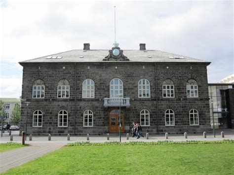 Iceland Won't Be Granting Snowden Citizenship Or Asylum | eTeknix