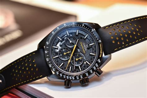 Review - Omega Speedmaster Dark Side of the Moon Apollo 8 (Specs & Price)