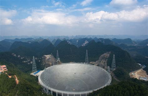 China: World's Biggest Radio Telescope Detects Two Pulsars During Trial Run - Newsweek