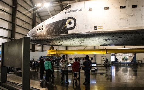 The space shuttle endeavour - lockpere