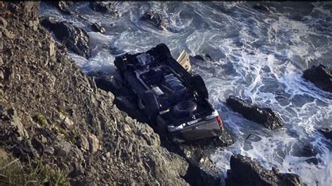 SUV's plunge off cliff that killed family may have been intentional act: Police Video - ABC News