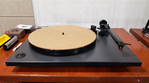 NAD C 556 Turntable with Ortofon 2M Red cartridge For Sale - Canuck Audio Mart