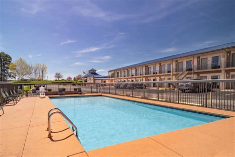 Days Inn by Wyndham Cookeville | Cookeville, TN Hotels