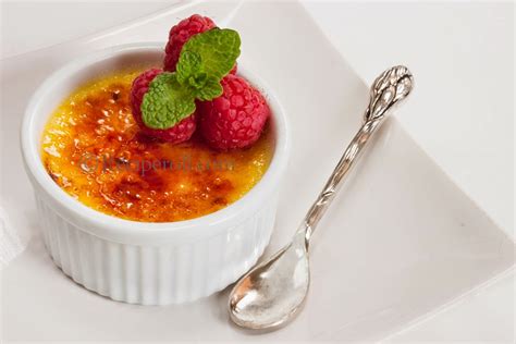 Creme Brulee With Blowtorch | Creme Brulee Dessert