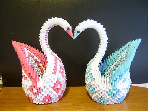 Origami Maniacs: 3D Origami Diamond Patterned Swan