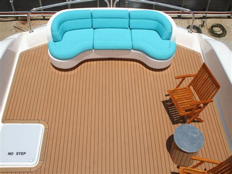 SYNBOATEK® Synthetic Teak Marine Decking