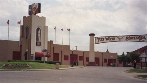 Billy Bob's Texas: Iconic moments, from George to Garth to Merle | wfaa.com