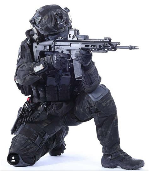 Combat Armor, Military Gear, Military Police, Military Weapons, Army ...