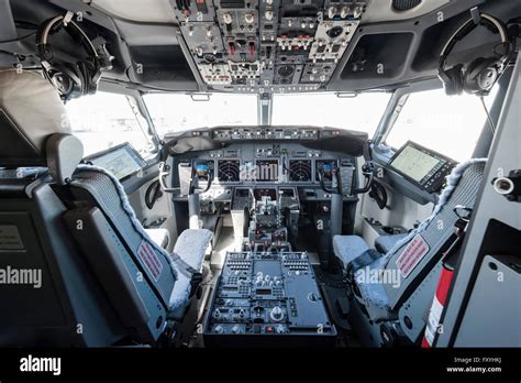 Cockpit of a Boeing 737-800 of the Transavia airline, Munich Airport, Munich, Bavaria, Germany ...