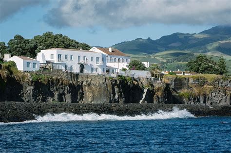 Hotel Review: Sleek Minimalism in the Azores - The New York Times