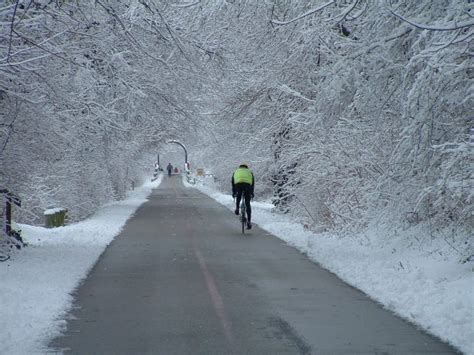 6 clothing tips for winter cycling - Canadian Cycling Magazine