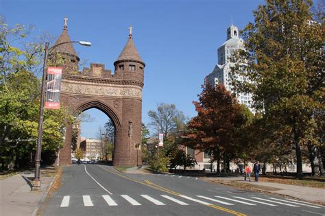 Southwest Daily Images: A Warm November Day in Bushnell Park