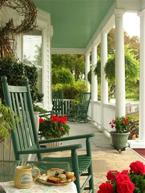 40 Beautiful Front Porch Decorating Ideas for Spring 2019 17 | Front porch decorating, Porch ...