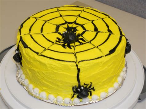 Spider Cake - CakeCentral.com