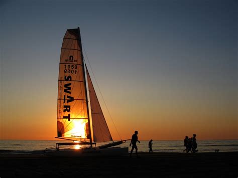 Zwitserw Katwijk: Sunset Beach Katwijk