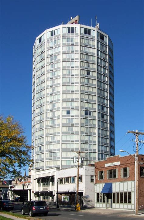 Crowne Plaza Syracuse - The Skyscraper Center