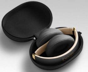 Beats Studio 3 vs Solo 3: Battle of the Wireless Headphones