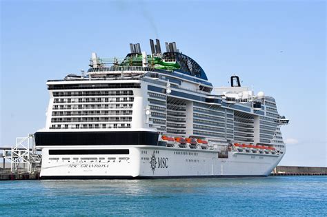 Vacances d'été : la société MSC Croisières reprend ses activités en Méditerranée