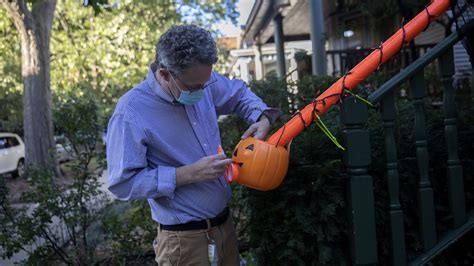 Lori Lightfoot Halloween Costume 2020 : What You Missed During Chicago ...