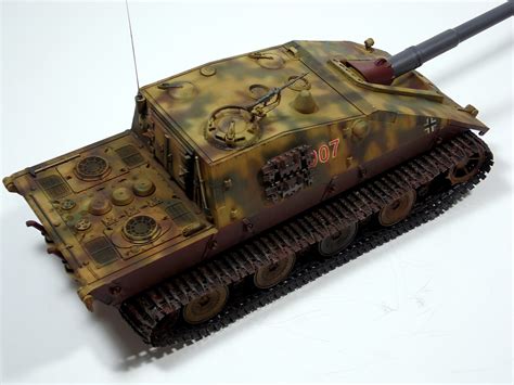 German Jagdpanzer E100 Super Heavy Tank -- Plastic Model Military Vehicle Kit -- 1/35 Scale ...