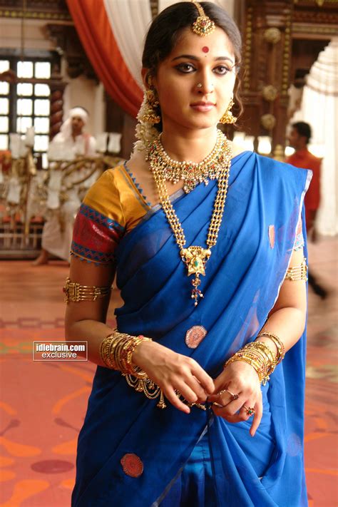 Arundhati Wallpapers | Arundhati Anushka Movie Stills | Telugu Movie ...