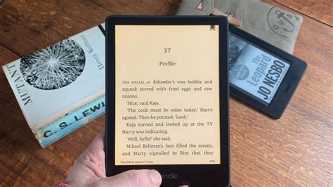 Amazon Kindle Paperwhite (2021) Review: Bigger, Warmer, Better - Tech ...