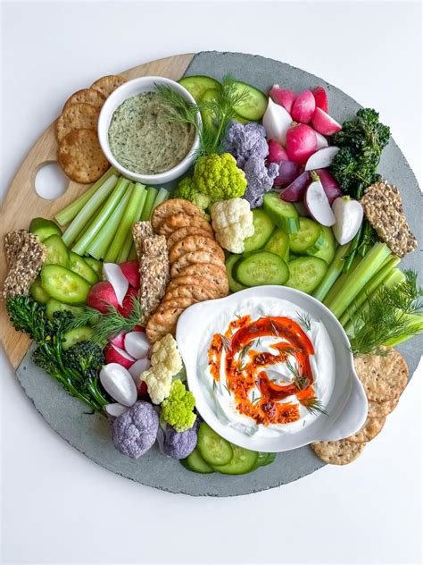 How To Make a Colorful Crudite Platter - Skinnytaste