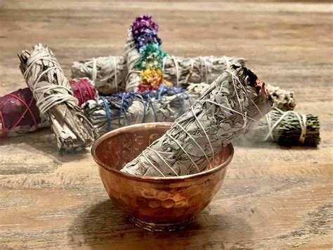 Smudging Sage Is A MUST During The Holiday Season. Here’s Why! - Mama Moon Rocks