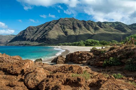 Makua Beach, Oahu, Hawaii[OC][2390×1593] : r/EarthPorn