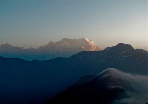 File:Chaukhamba peak, Garhwal Himalayas, Uttarakhand.jpg - Wikimedia ...