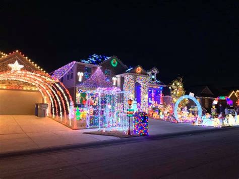 Must-See Christmas Light Displays in Frisco