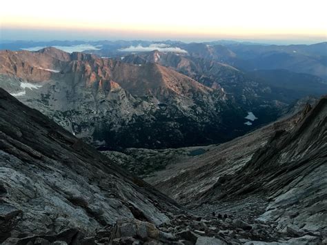 Longs Peak sunrise. : r/hiking