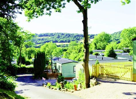 11 Best Caravan Holiday Parks In The UK - Faded Spring