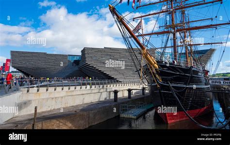 Exterior of the new V&A Museum and RRS Discovery ship at Discovery ...