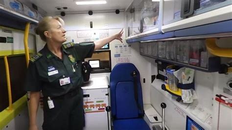 What's inside an ambulance? - BBC News