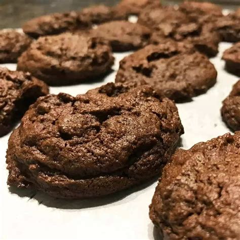 Choco Cookies Recipe: Make choco cookies at home for kids, Note the ...