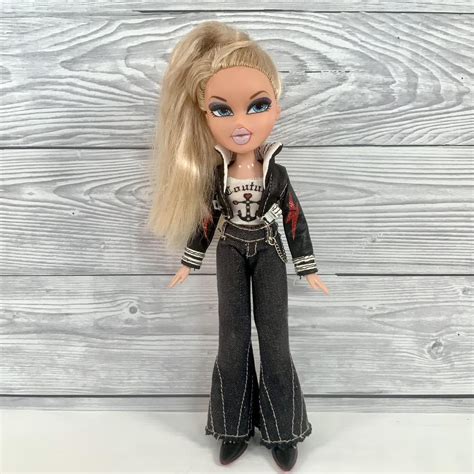 Bratz Dolls-accessories | Depop