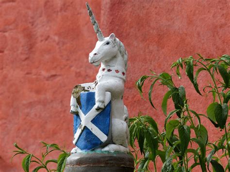 This Unicorn in the grounds of Dunfermline Carnegie Library, Gallery ...