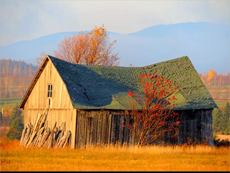 Abandoned Barn by JocelyneR on DeviantArt