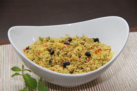 Sini's Menu.....The Kitchenmagic.....: VEGETABLE PULAO( Spiced ...