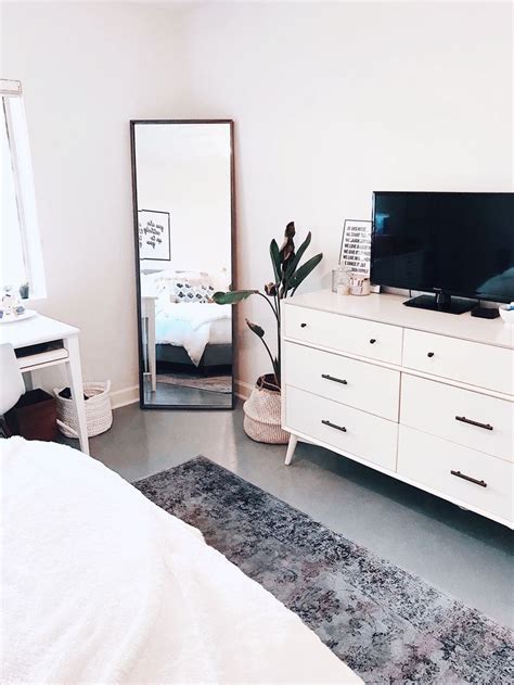 Clean aesthetic bedroom | @blairewilson fresh, bedroom, white, minimal ...