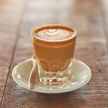 Piccolo Coffee 101: Your Guide to a Classic Italian Drink - Tastylicious