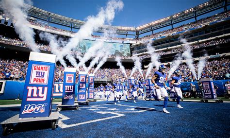 New York Giants Reach Out to Fans With Interactive Material