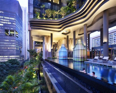 THE 20 BEST SINGAPORE ROOFTOP POOL HOTELS [2021]