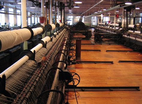 350 000 emplois supprimés dans le secteur du textile en Tunisie ...